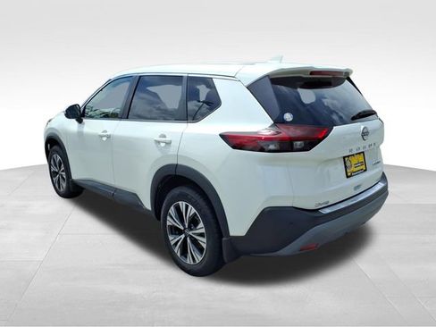 Used 2022 Nissan Rogue SV AWD/4WD image 6