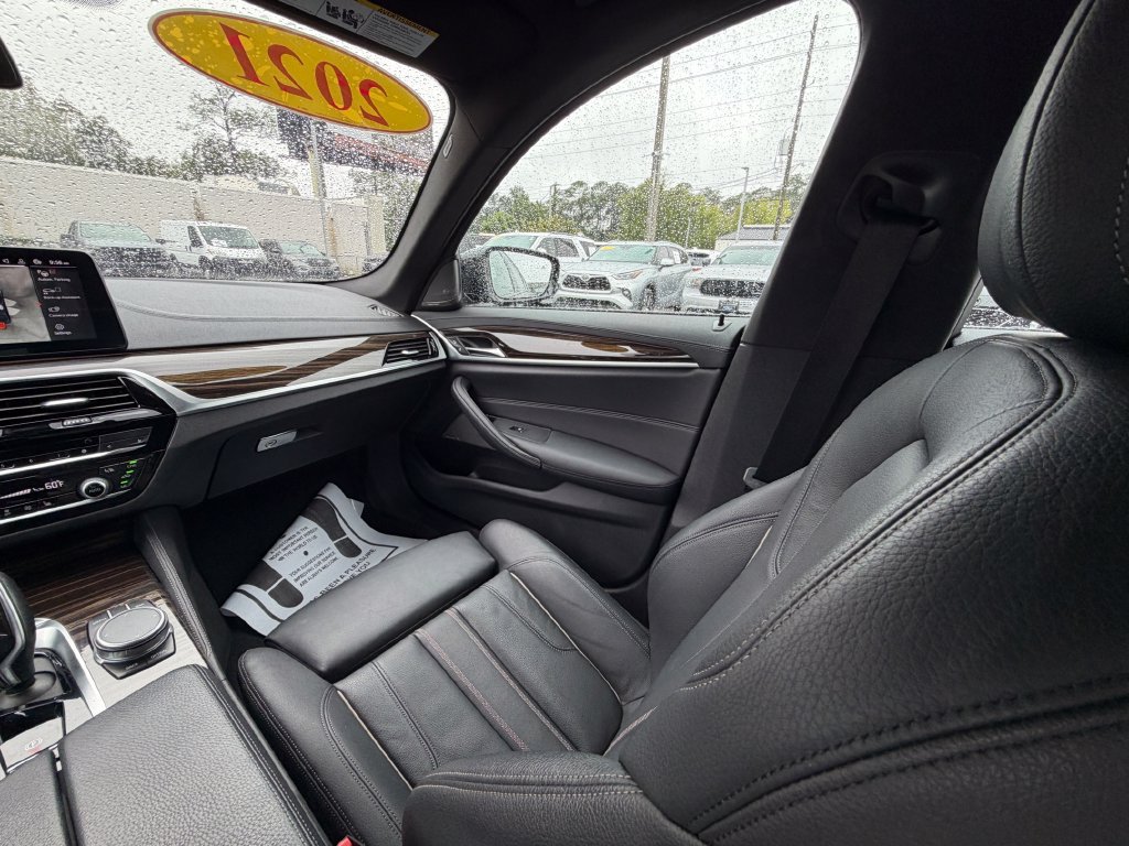 Used 2021 BMW 540i w/ M Sport Package RWD image 15