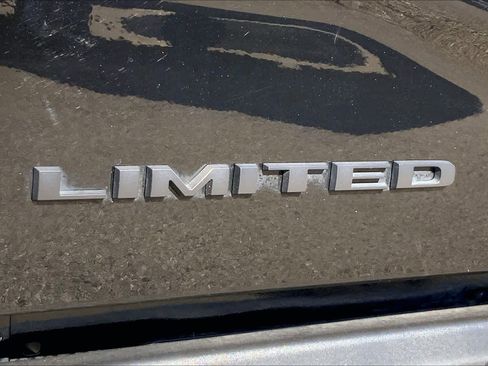 Used 2022 RAM 2500 Limited w/ Night Edition image 30