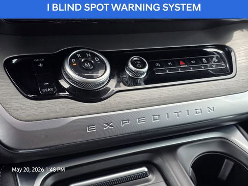 Used 2025 Ford Expedition Max Platinum AWD/4WD image 30