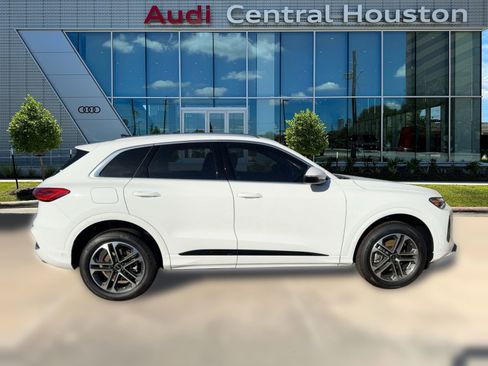 New 2025 Audi Q5 Premium w/ 19" Wheel Package image 8