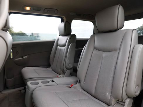 Used 2014 Nissan Quest SL FWD image 8