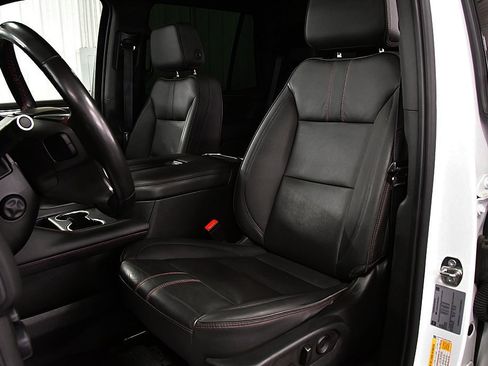 Used 2022 Chevrolet Tahoe RST w/ Luxury Package image 27