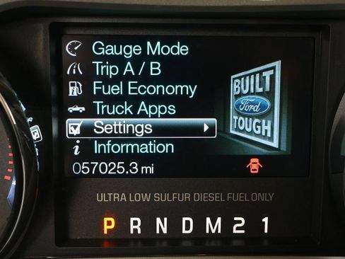 Used 2015 Ford F350 Lariat w/ Camper Package AWD/4WD image 30