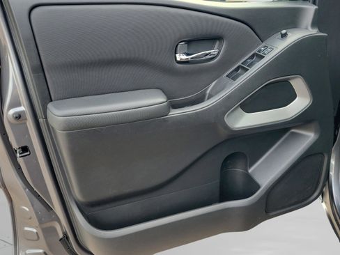 Used 2022 Nissan Frontier SV image 28