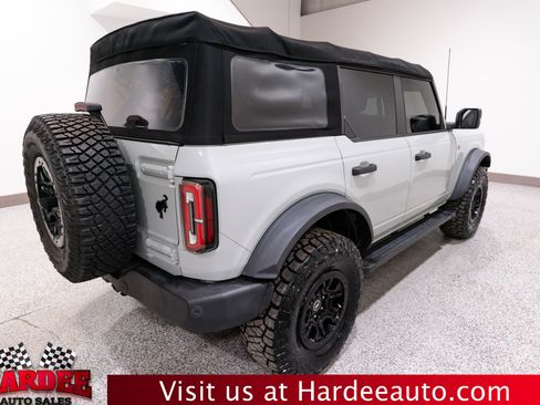 Used 2023 Ford Bronco Wildtrak image 5