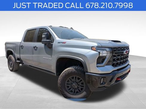 Used 2025 Chevrolet Silverado 2500 ZR2 w/ Technology Package image 1