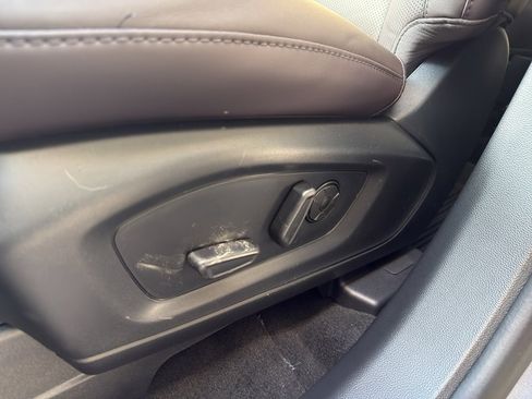 New 2026 Ford Explorer Platinum image 18