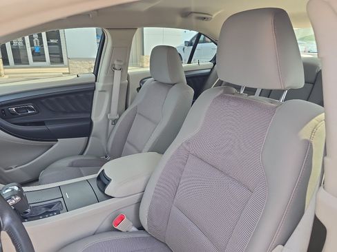 Used 2012 Ford Taurus SEL FWD image 9