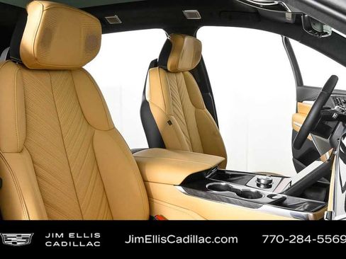New 2025 Cadillac Escalade IQ Luxury 2 image 25
