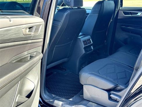 New 2026 Volkswagen Atlas Cross Sport SE image 19