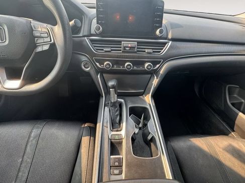Used 2020 Honda Accord EX image 11