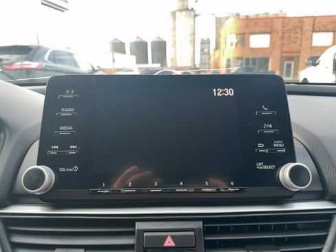 Used 2019 Honda Accord LX image 15