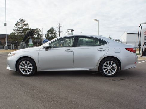 Used 2013 Lexus ES 300h Hybrid image 10