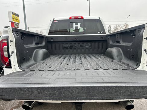Used 2018 GMC Sierra 1500 Denali image 5