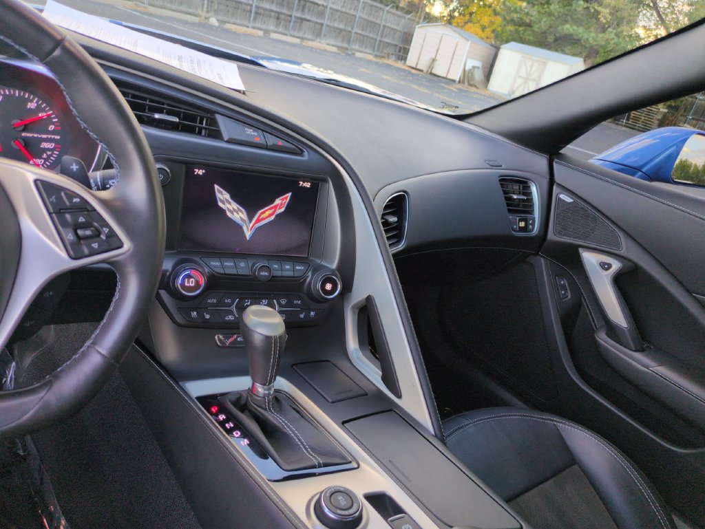 Used 2014 Chevrolet Corvette Stingray Convertible w/ 2LT Preferred Equipment Group RWD image 17
