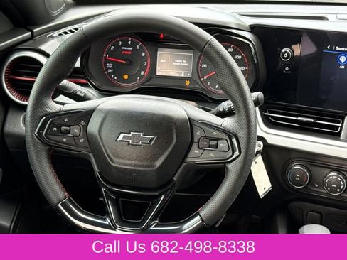 Used 2025 Chevrolet Trax RS w/ Driver Confidence Package FWD image 13