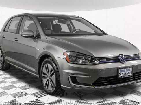 Used 2016 Volkswagen e-Golf SE w/ DC Fast Charging Package FWD image 12
