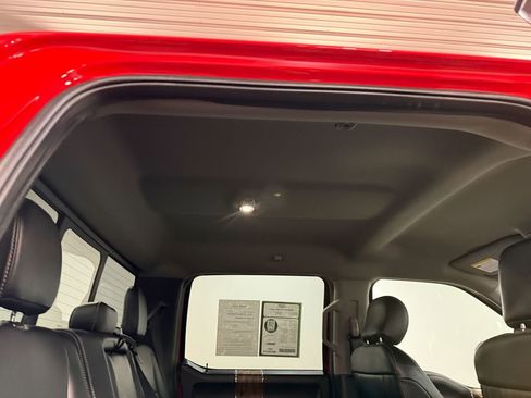 Used 2020 Ford F150 Lariat image 16