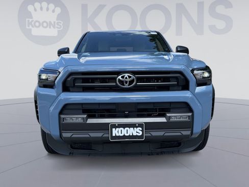 Used 2025 Toyota 4Runner SR5 RWD image 11