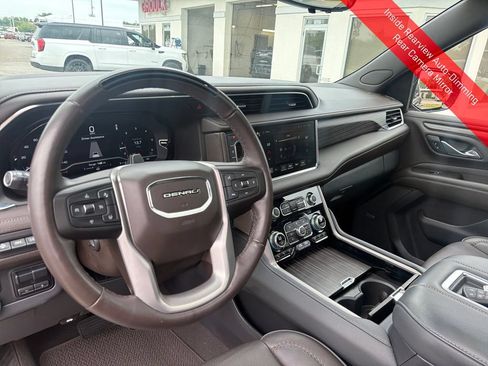 Used 2023 GMC Yukon XL Denali w/ Denali Reserve Package AWD/4WD image 14