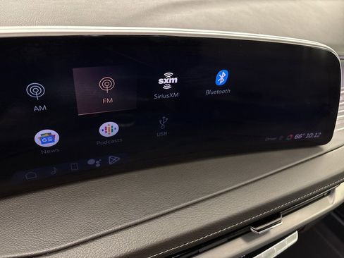 Used 2024 Cadillac XT4 Premium Luxury image 27