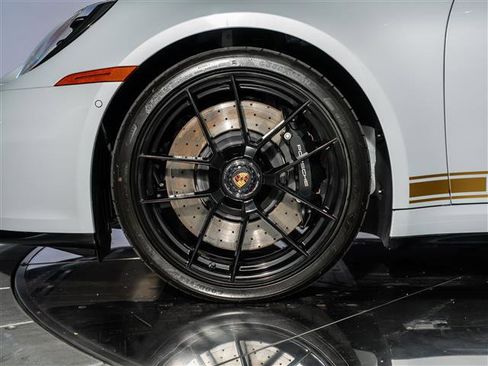 Certified 2026 Porsche 911 Targa 4 GTS image 26