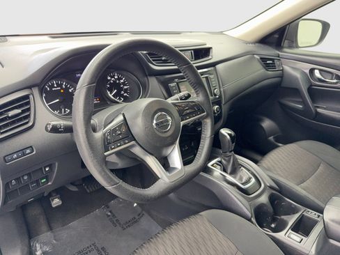 Used 2020 Nissan Rogue S w/ Special Edition Package FWD image 18