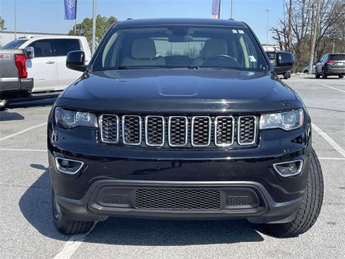 Used 2019 Jeep Grand Cherokee Laredo image 26