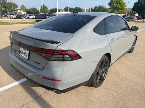Used 2025 Honda Accord Sport image 5