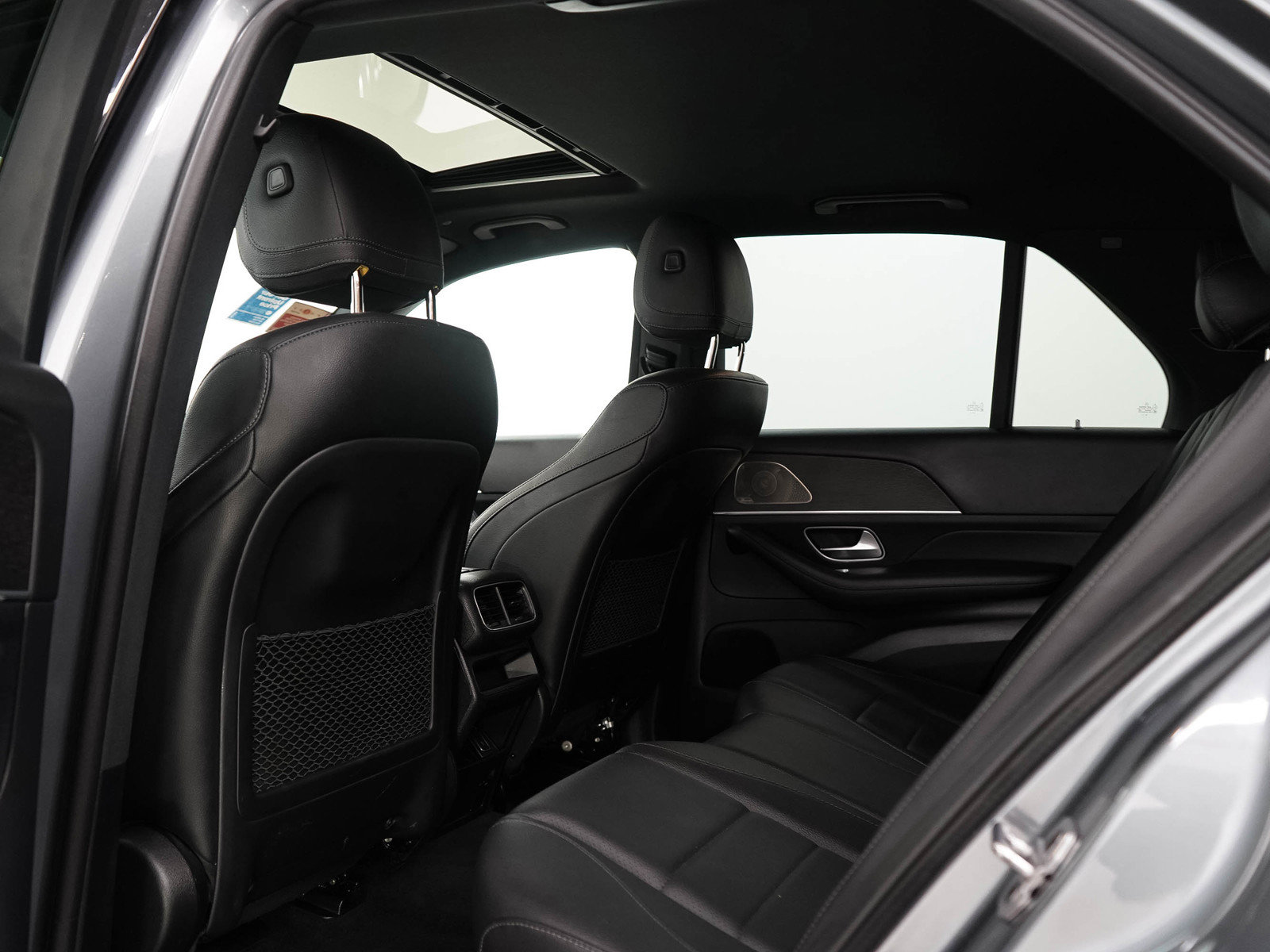 Used 2022 Mercedes-Benz GLE 350 4MATIC w/ Premium Package image 18