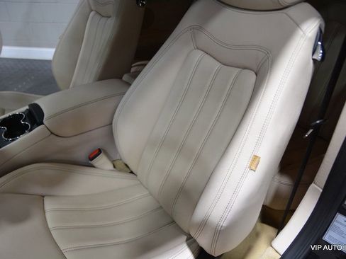 Used 2011 Maserati GranTurismo S image 25