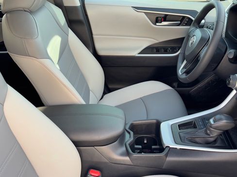 Certified 2025 Toyota RAV4 XLE Premium image 13