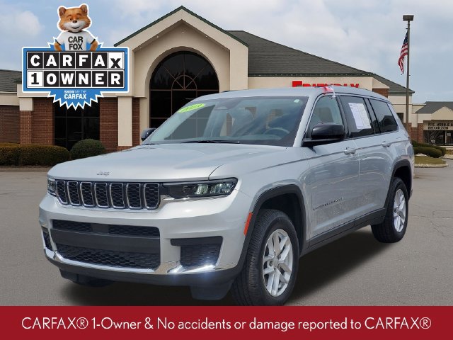 Used 2023 Jeep Grand Cherokee L Laredo w/ Luxury Tech Group I AWD/4WD image 2
