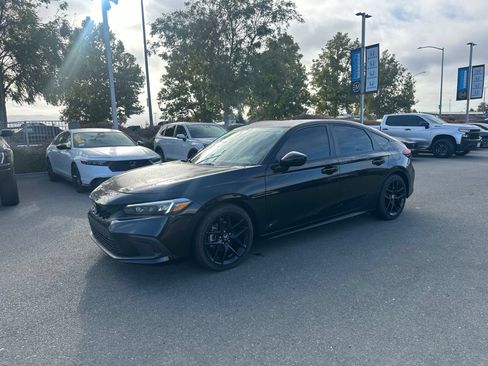 Used 2023 Honda Civic Sport image 5