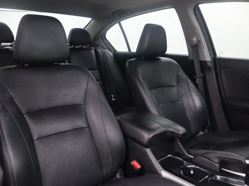 Used 2016 Honda Accord Touring image 20