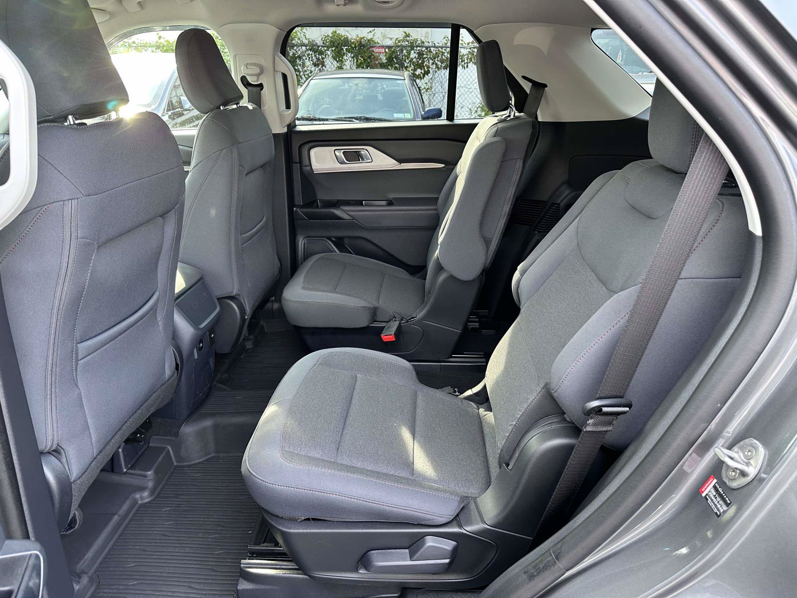 Used 2026 Ford Explorer Active AWD/4WD image 13