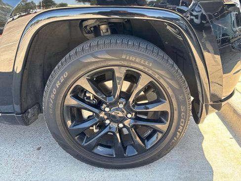 Used 2022 Jeep Grand Cherokee Laredo X RWD image 34