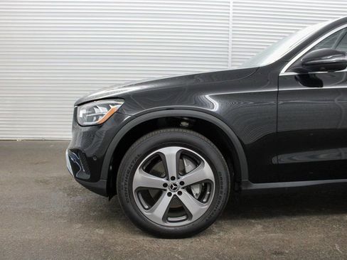 Used 2022 Mercedes-Benz GLC 300 4MATIC Coupe image 17