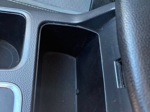Used 2017 Ford Escape SE FWD image 27