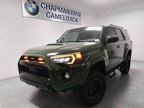 Used 2022 Toyota 4Runner TRD Off-Road Premium w/ Moonroof Package AWD/4WD image 1