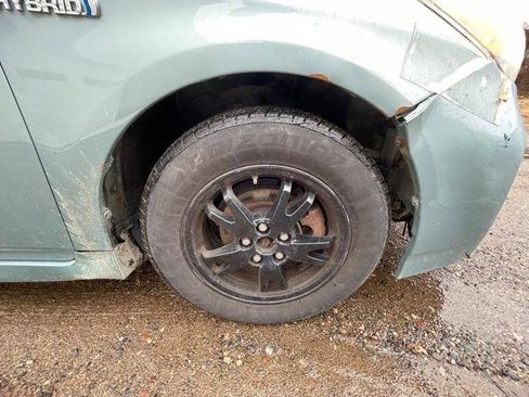 Used 2013 Toyota Prius Two image 18