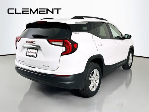 Used 2022 GMC Terrain SLE w/ Driver Convenience Package AWD/4WD image 7