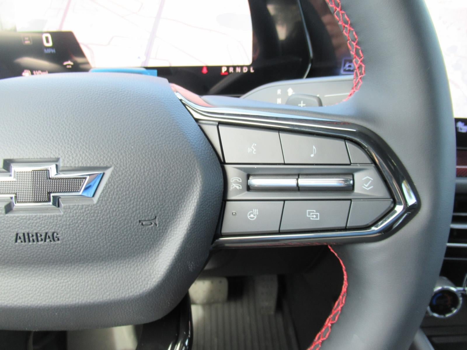 New 2026 Chevrolet Traverse RS w/ LPO, Floor Liner Package FWD image 26