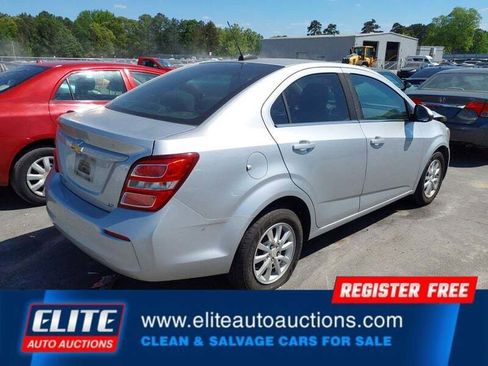 Used 2017 Chevrolet Sonic LT FWD image 7