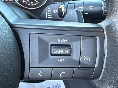 Certified 2023 Nissan Rogue S image 11