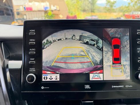 Used 2022 Toyota Camry XLE w/ Navigation Package FWD image 24
