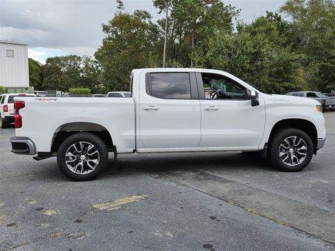 Certified 2024 Chevrolet Silverado 1500 LT image 11