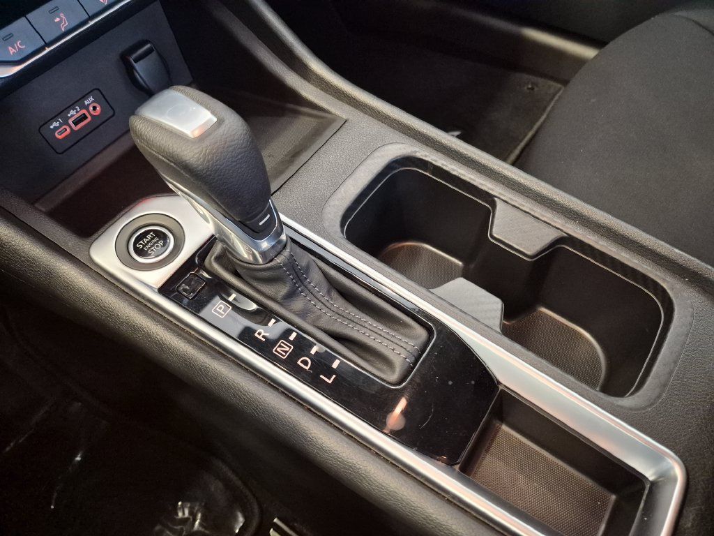 Certified 2023 Nissan Sentra SV FWD image 24