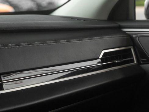 Used 2024 Mitsubishi Outlander SE Black Edition image 25